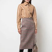 Стильная кожаная юбка карандаш хаки (олива) с карманами спереди
