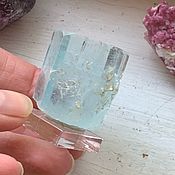 Аквамарин кристаллы в медальоне