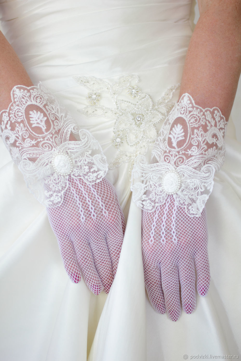 Свадебные кружевные перчатки в е на Ярмарке Мастеров .