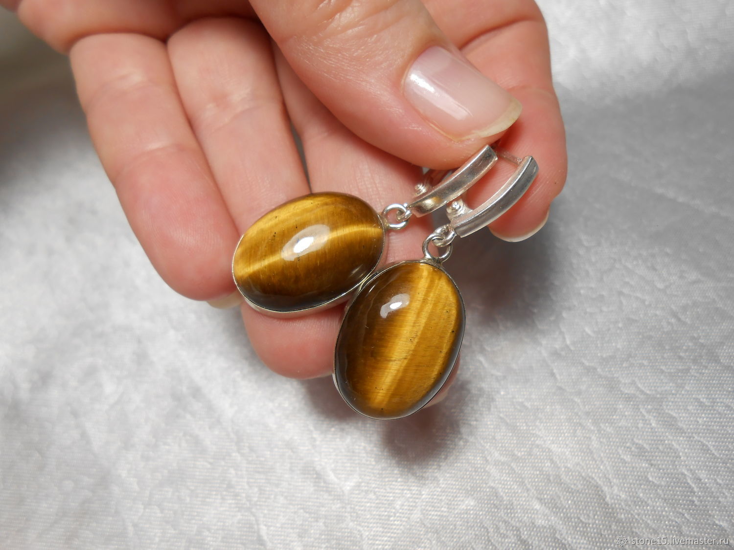 Комплект из тигрового глаза "Золотое руно" купить в интернет-магазине ...