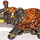 An elephant in amber with an amber ball in its trunk, Figurines, Belokuriha,  Фото №1