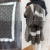 Шали: теплый пуховый платок ручной работы, 130х130 см, 145