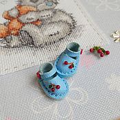 Куклы и игрушки handmade. Livemaster - original item Sandals for doll ob11 color - blue + cherry 18mm. Handmade.
