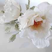 Свадебный салон handmade. Livemaster - original item Jewelry for hairstyles: Comb with white, silk roses.. Handmade.