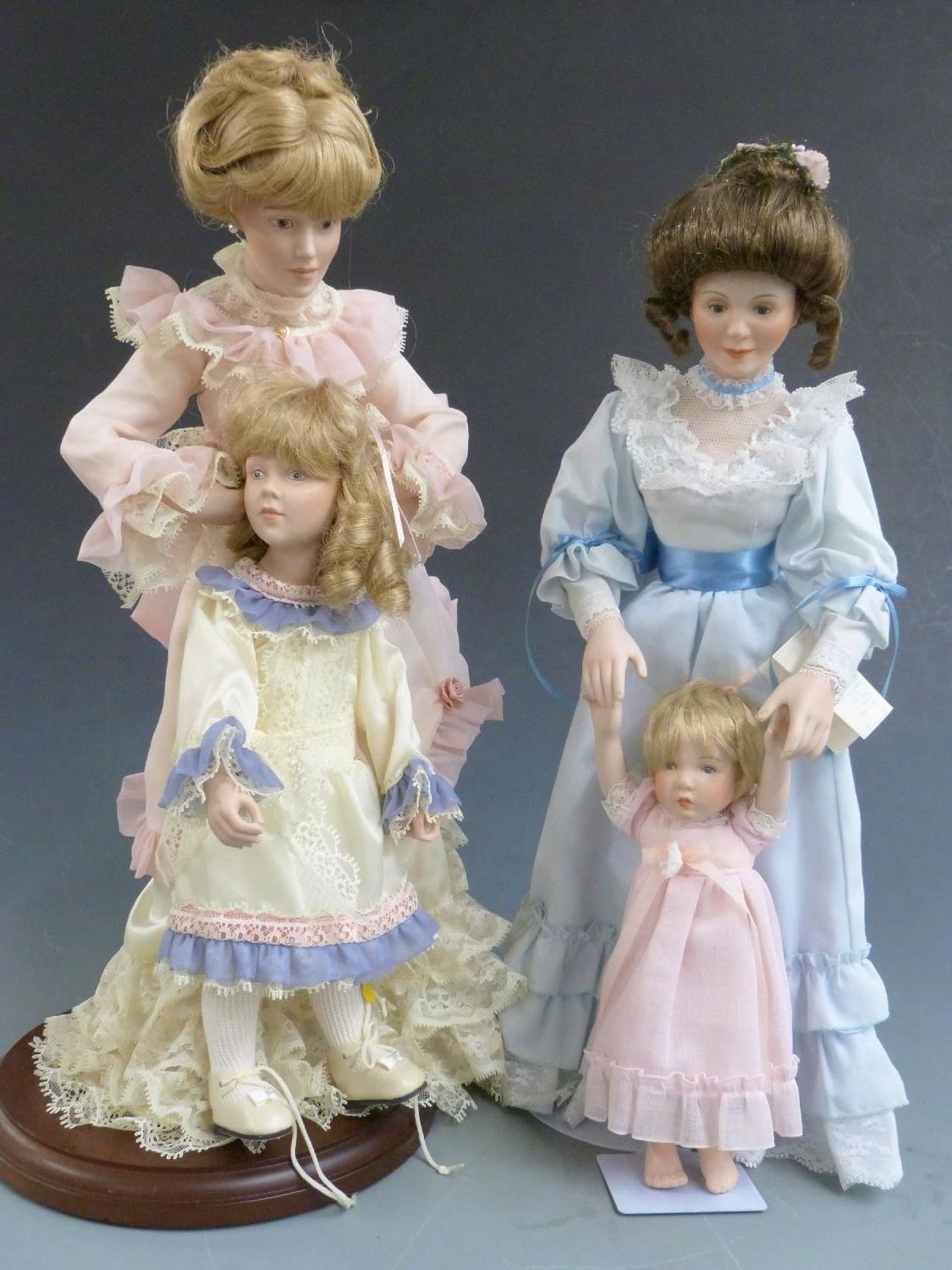 Куклы из фарфора