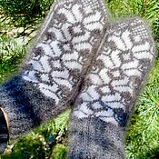 Аксессуары handmade. Livemaster - original item women`s down mittens with ornament. Handmade.