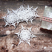 Сувениры и подарки handmade. Livemaster - original item Snowflakes crochet set of 5 pieces 12 cm white knitted. Handmade.