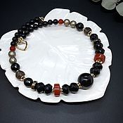 Necklace of carnelian and mother of pearl
