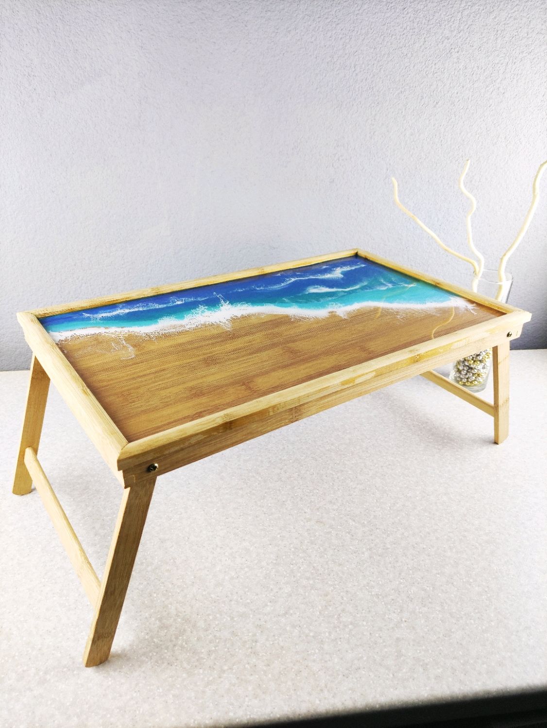 Складной столик из бамбука