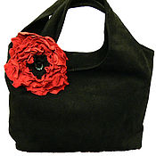 Bag and brooch (2in1).