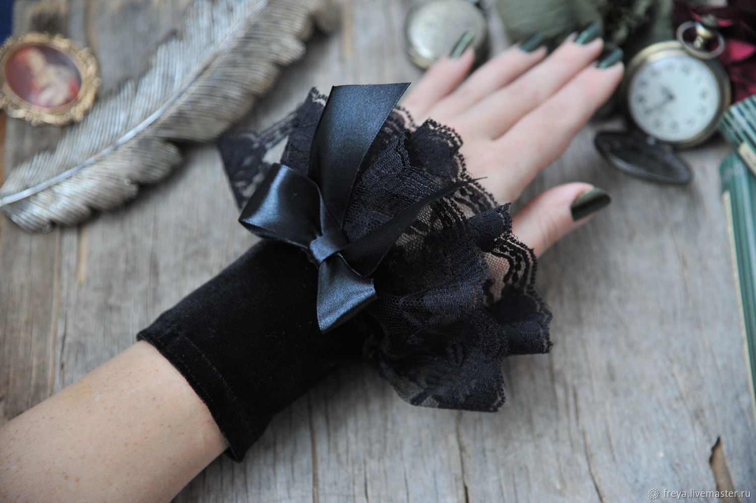 Черные бархатные манжеты – заказать на Ярмарке Мастеров – 13JELRU ...