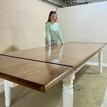 Кухонный стол из массива дерева. Купить деревянные столы на кухню из массива в Москве