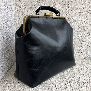 «Секрет» саквояж из кожи на подкладке из натуральной замши. . Сумки ручной работы - Ярмарка Мастеров Сумки ручной работы. Ярмарка Мастеров - ручная работа «Секрет» саквояж из кожи на подкладке из натуральной замши. Handmade.