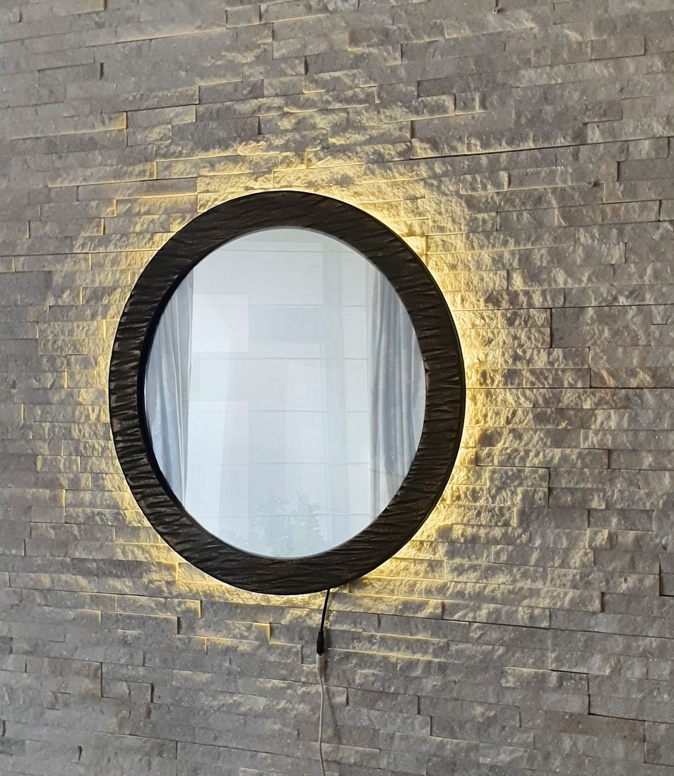 Круглое настенное зеркало в деревянной раме с подсветкой в интернет ...