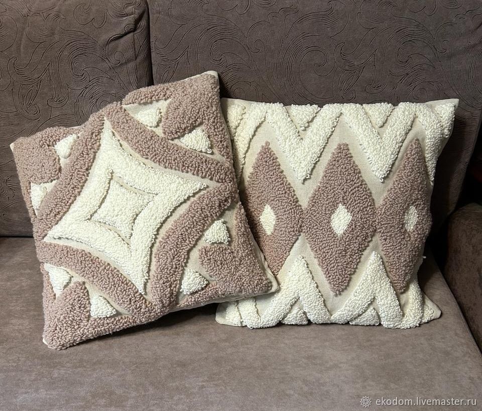Подушки чехлы декоративные с ковровой вышивкой Ромбы купить в интернет ...