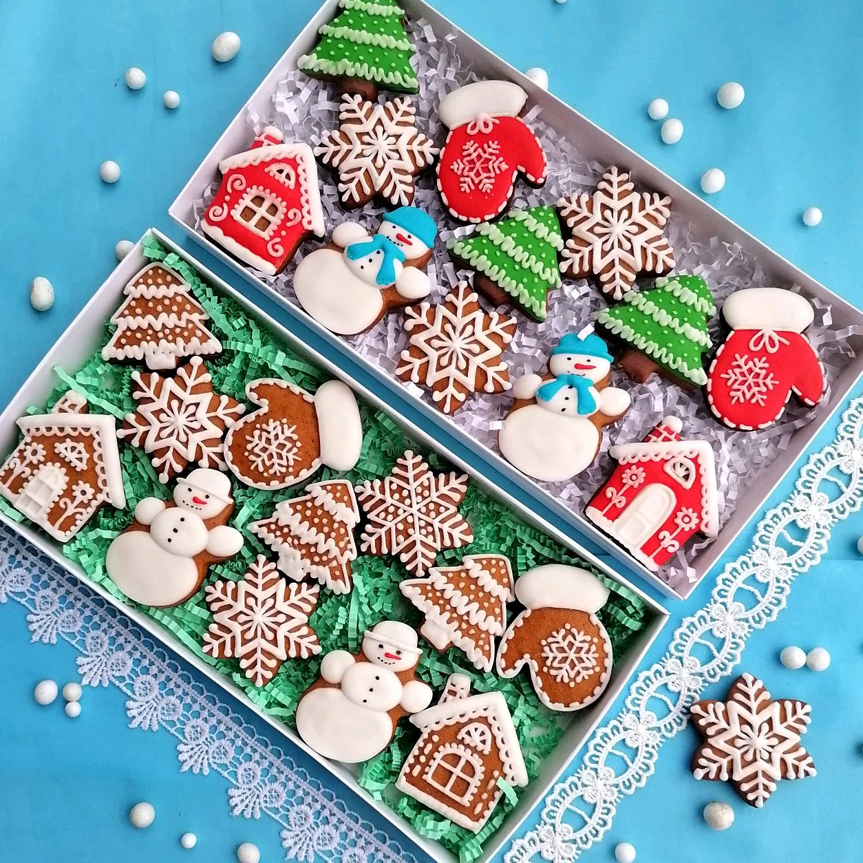 Набор миниатюрных пряников. Имбирные новогодние пряники. Новый год в ...