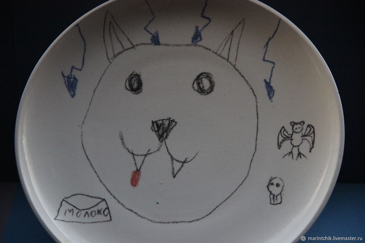 Тарелка с детским рисунком