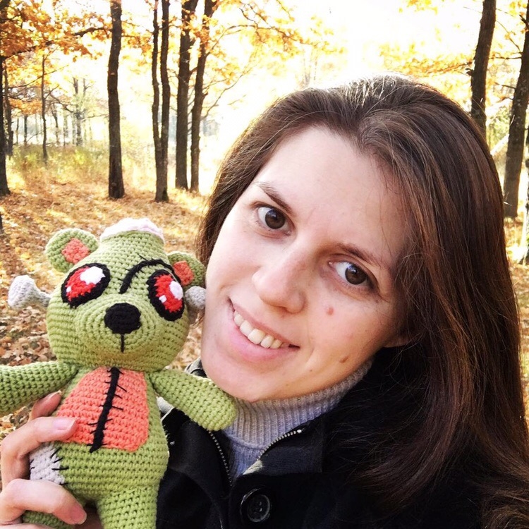 я сама со своей игрушкой