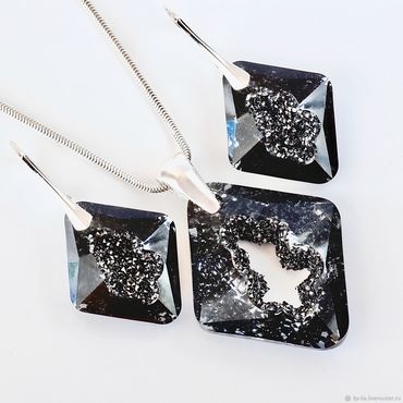 Украшения ручной работы. Ярмарка Мастеров - ручная работа Swarovski  Комплект серьги и подвеска Сваровски,. Handmade.