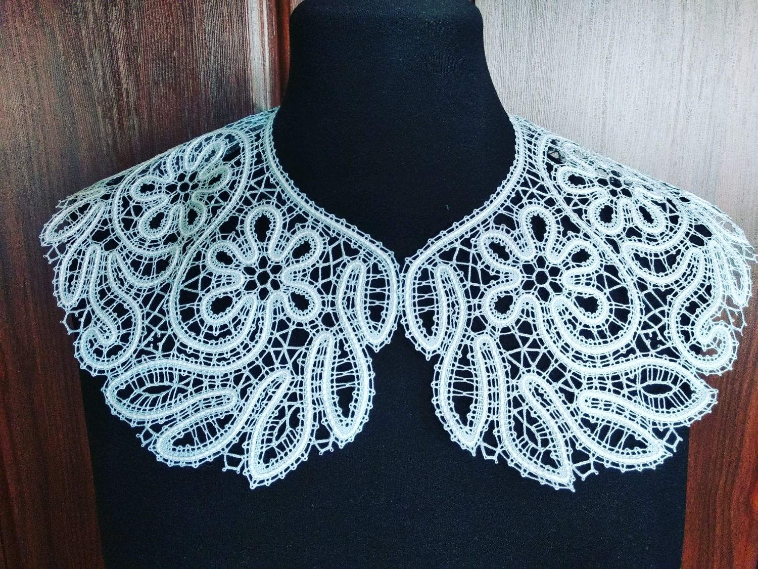 кружевоплетение вологодское кружево воротники. вологодские кружева воротники. воротники из вологодского кружева. кружевной воротник. кружевной воротник.