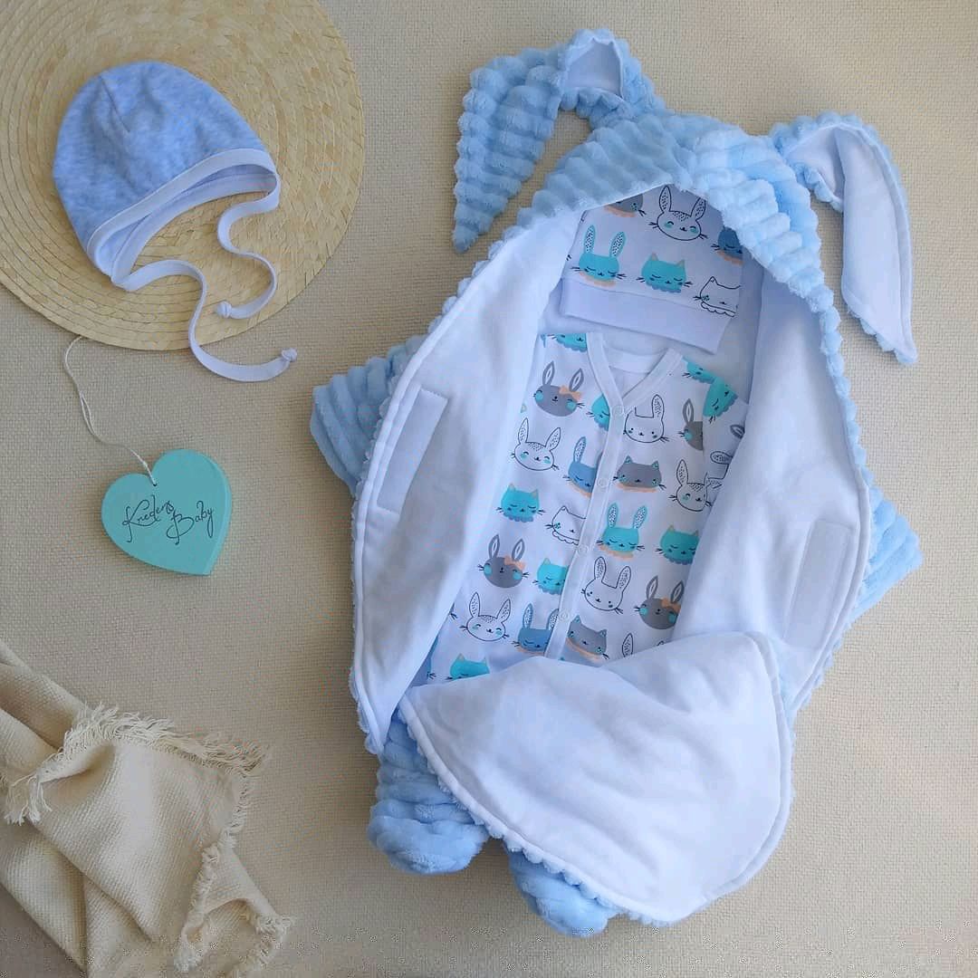Одежда для новорожденных на выписку из роддома весной