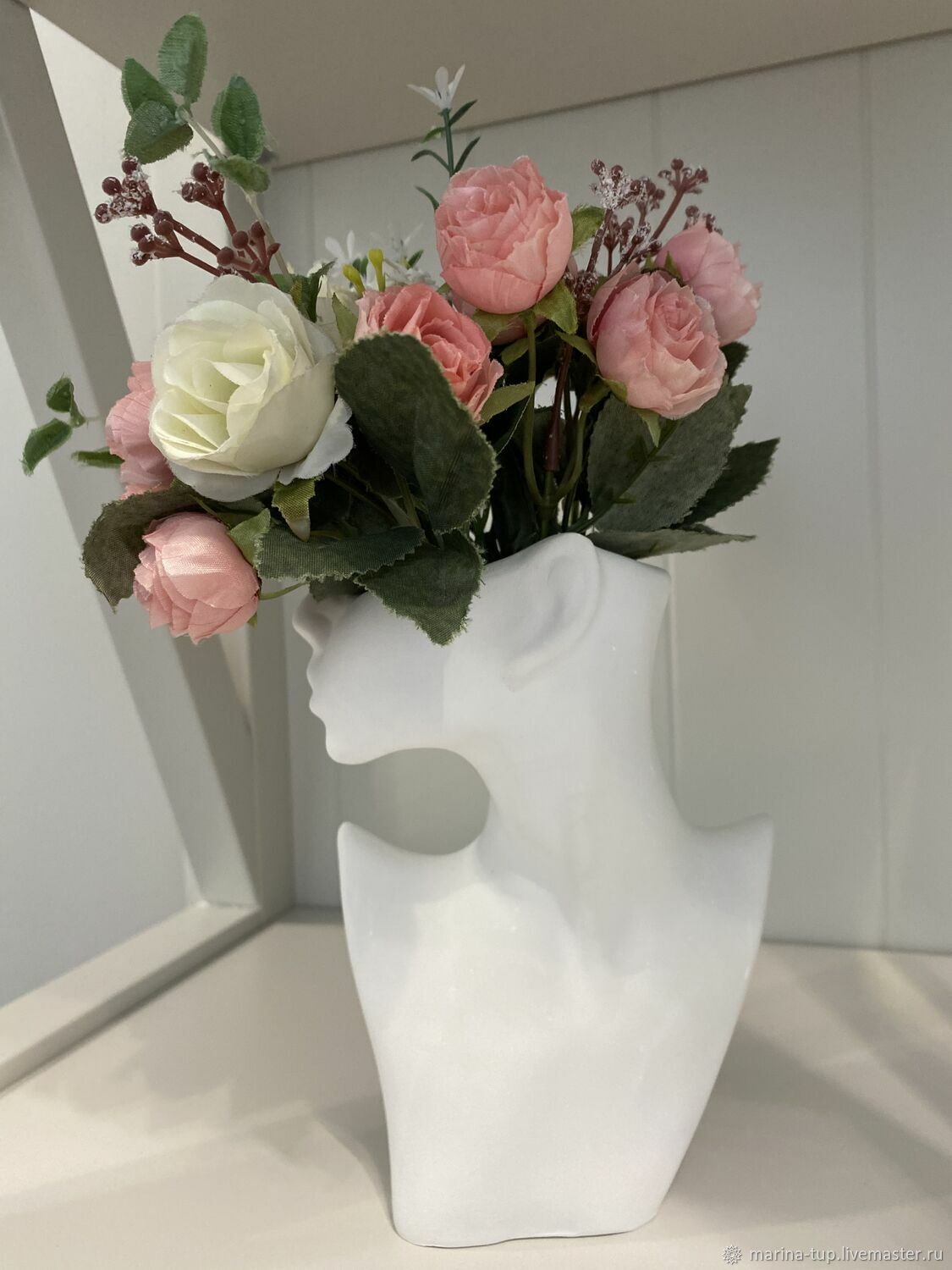 Вазы: кашпо-ваза из гипса с искусственными цветами в интернет-магазине ...
