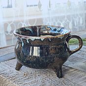 Посуда handmade. Livemaster - original item Mugs and cups: A witch`s cauldron with three legs. Handmade.