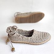 Slippers-flip-flops with pompoms, gray half-wool