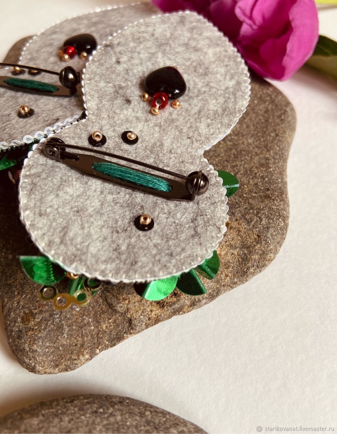 Брошь мексика. Рисование на брошках. Брошка краски. Брошь из бисера очки. Брошь в виде палитры.