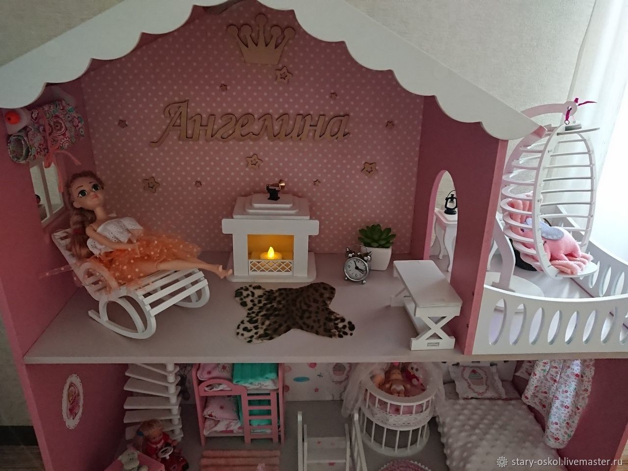 Кукольный домик с подсветкой