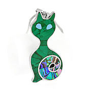 Украшения handmade. Livemaster - original item cat pendant. Mother of pearl and malachite. Pendant with natural stones. Handmade.