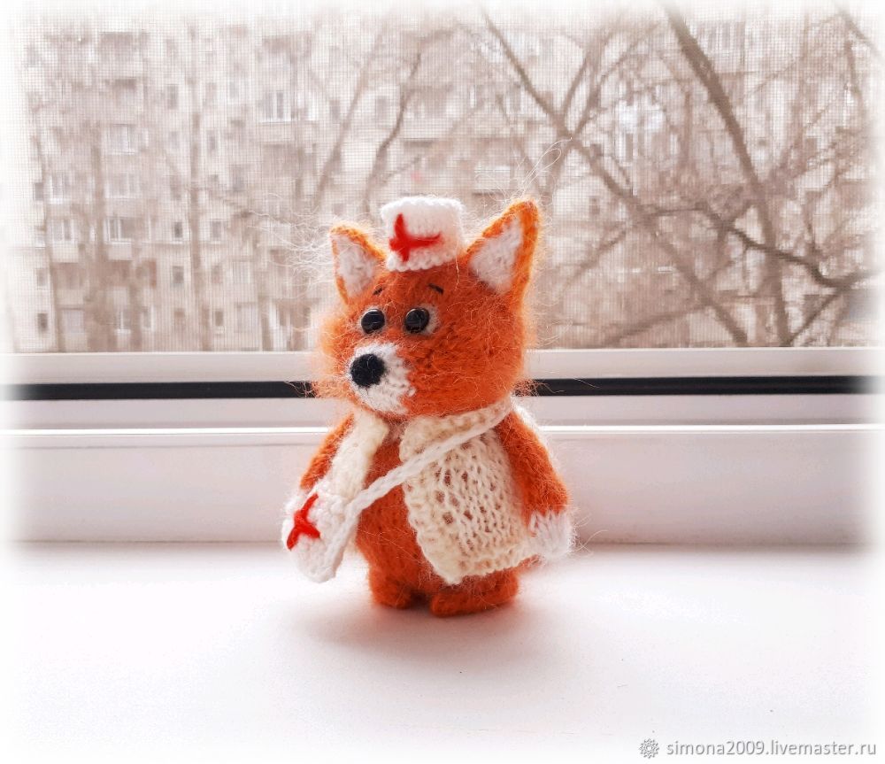 лисичка доктор. девушка в костюме медсестры. песня лисичка медсестричка. фурри лиса в купальнике. лисичка медсестра.