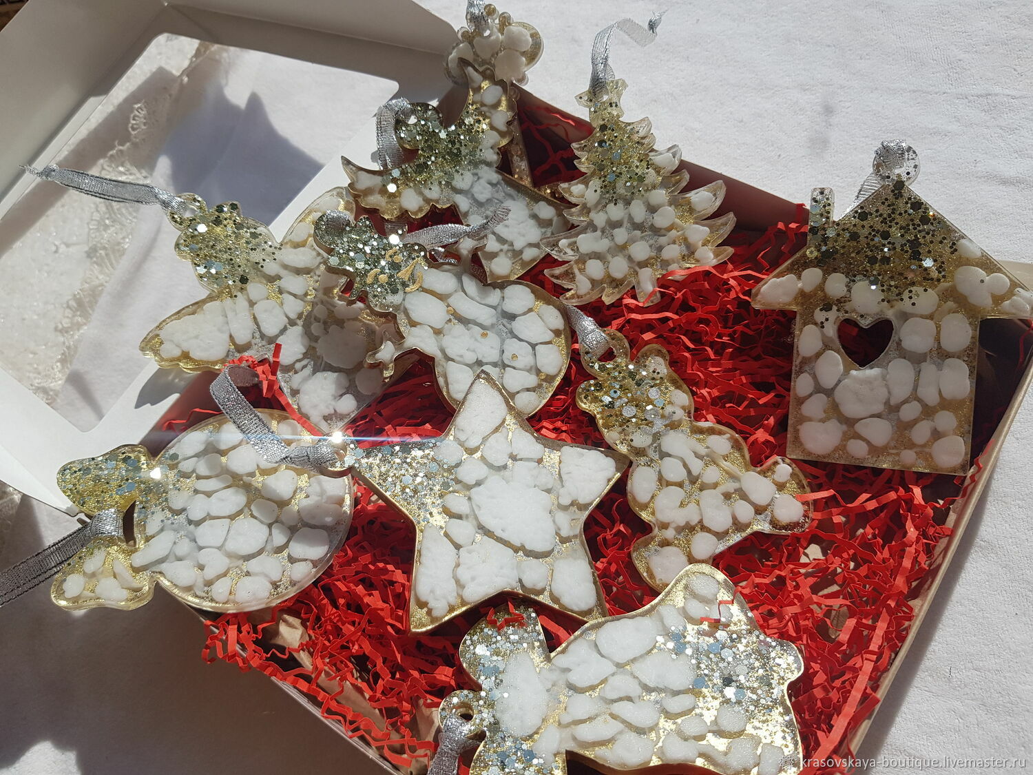 Елочные игрушки из эпоксидной смолы в интернет-магазине Ярмарка ...