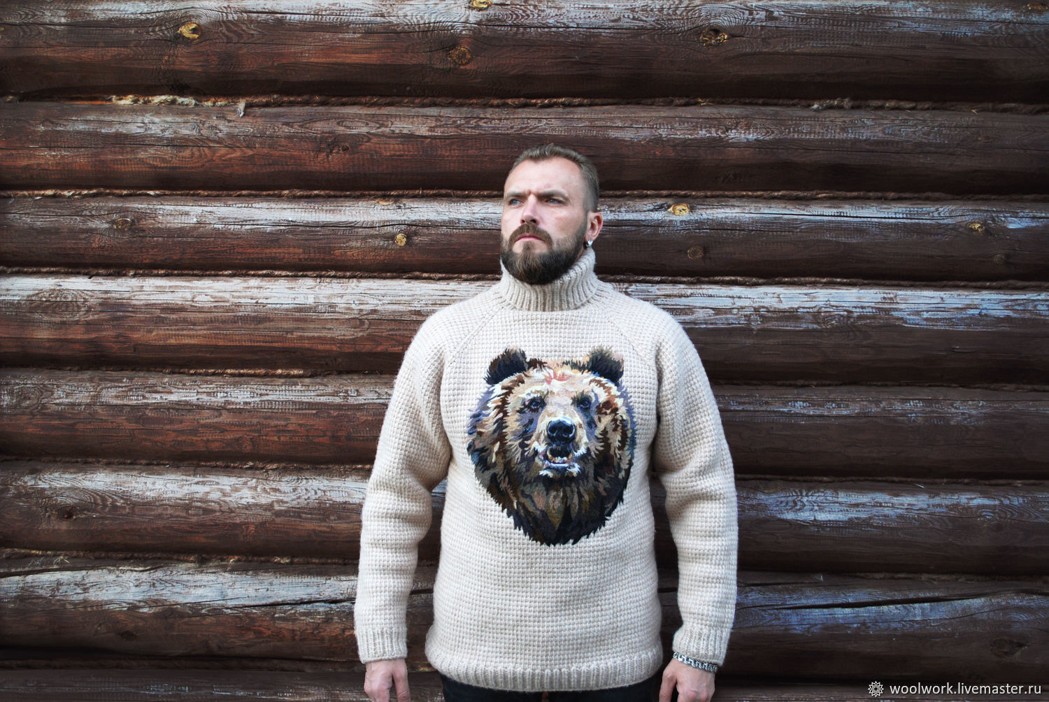 Медведь в свитере