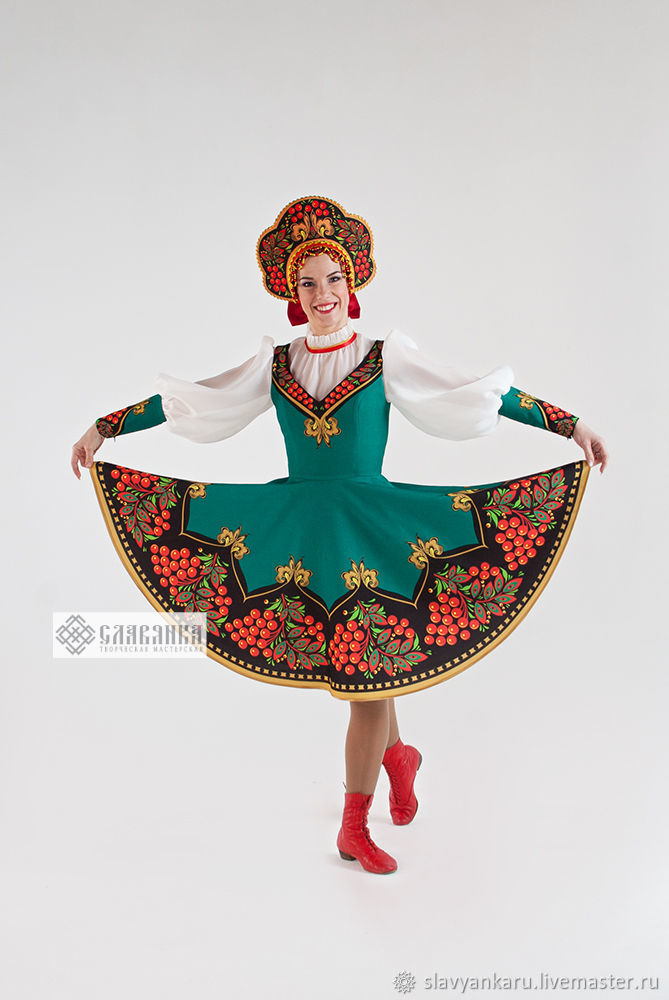 Стилизованный костюм русского народного танца