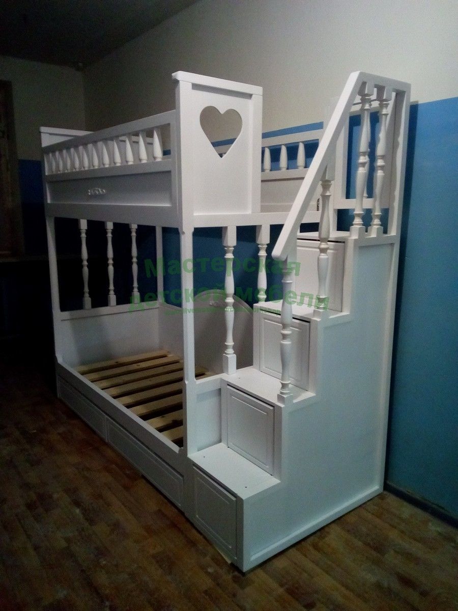 Кровать с лестницей взрослая одноярусная