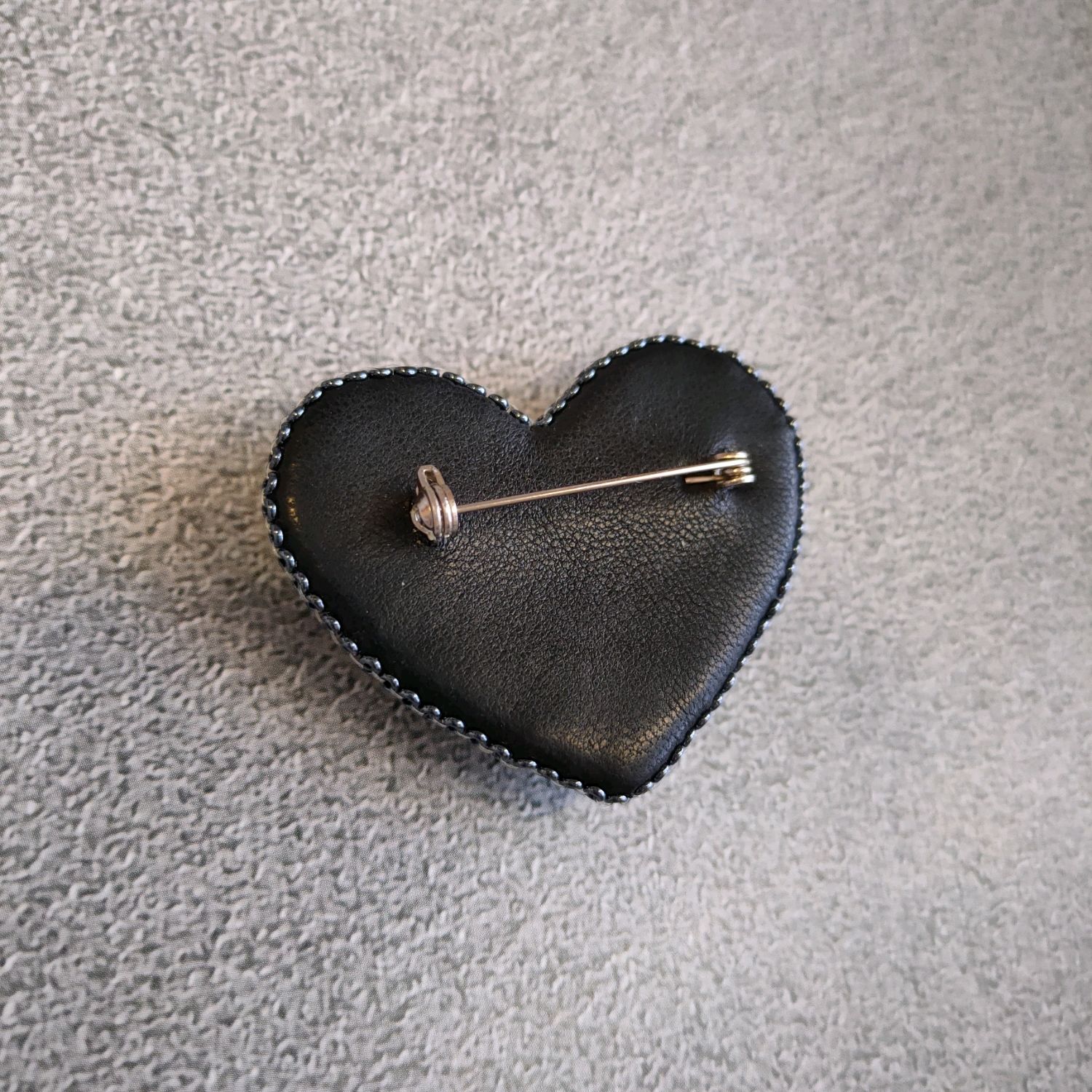 Брошь Сердце – заказать на Ярмарке Мастеров – RN3T4RU | Брошь-булавка, Оха