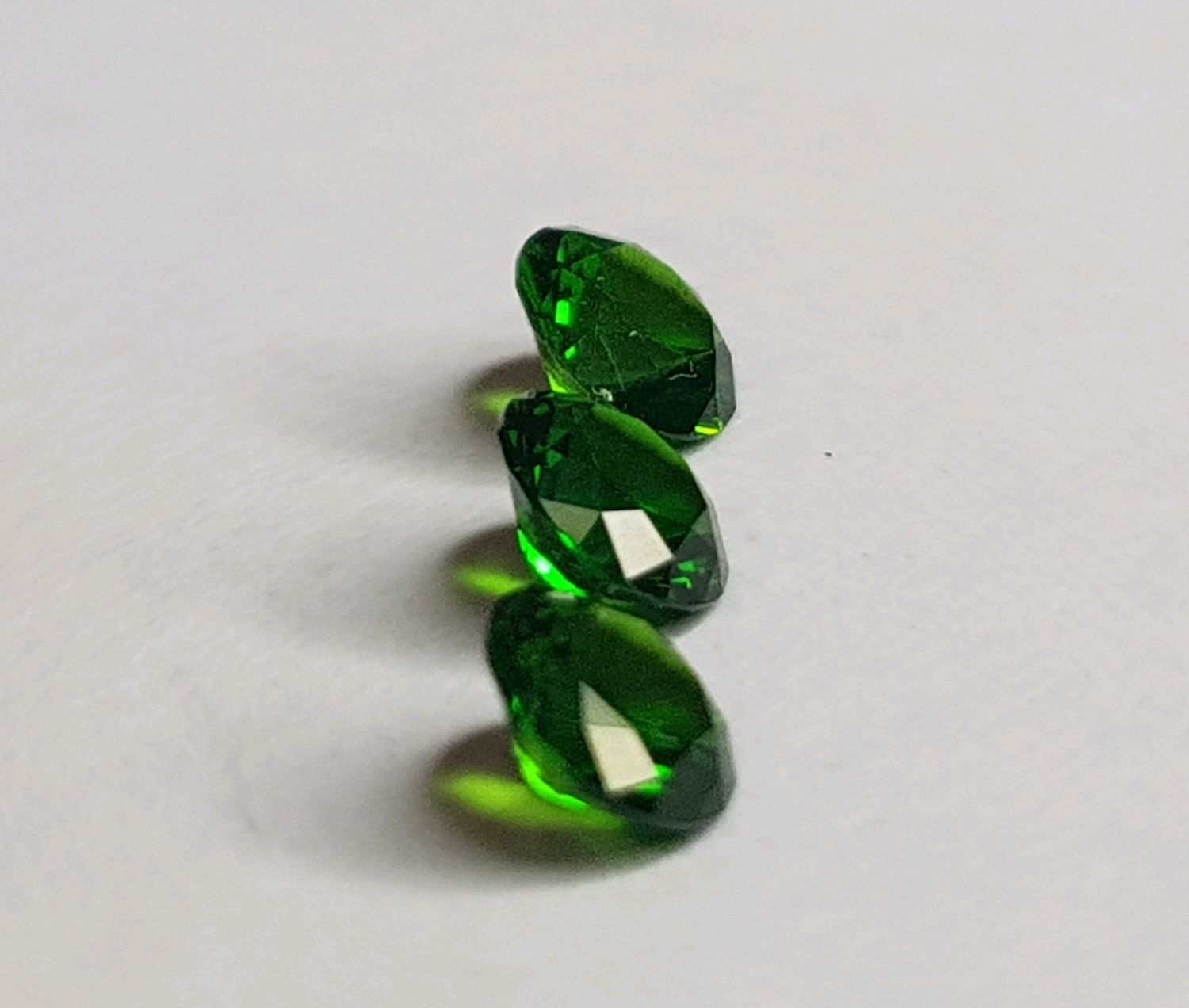 Хромдиопсидом