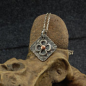 Украшения handmade. Livemaster - original item Pendant with a flower on a copper rivet. Handmade.