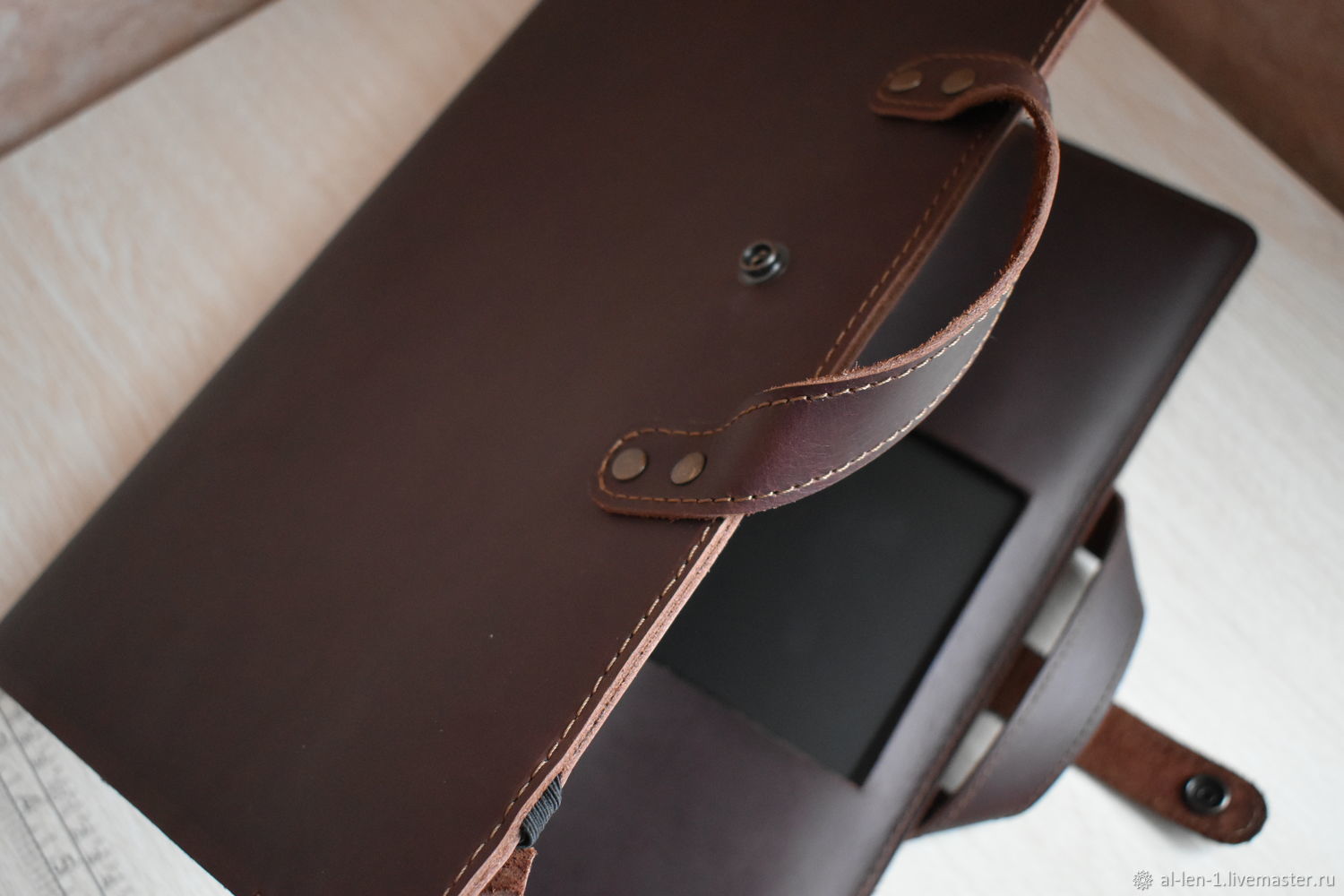 Кожаный чехол на ноутбук – заказать на Ярмарке Мастеров – O1VLKRU ...