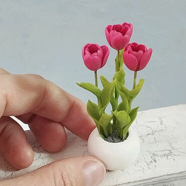 Куклы и игрушки ручной работы. Ярмарка Мастеров - ручная работа Кукольная миниатюра 1:6 Тюльпаны в горшочке. Handmade.