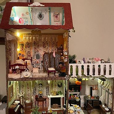 Куклы и игрушки ручной работы. Ярмарка Мастеров - ручная работа Трёхэтажный Дом с освещением. Handmade.