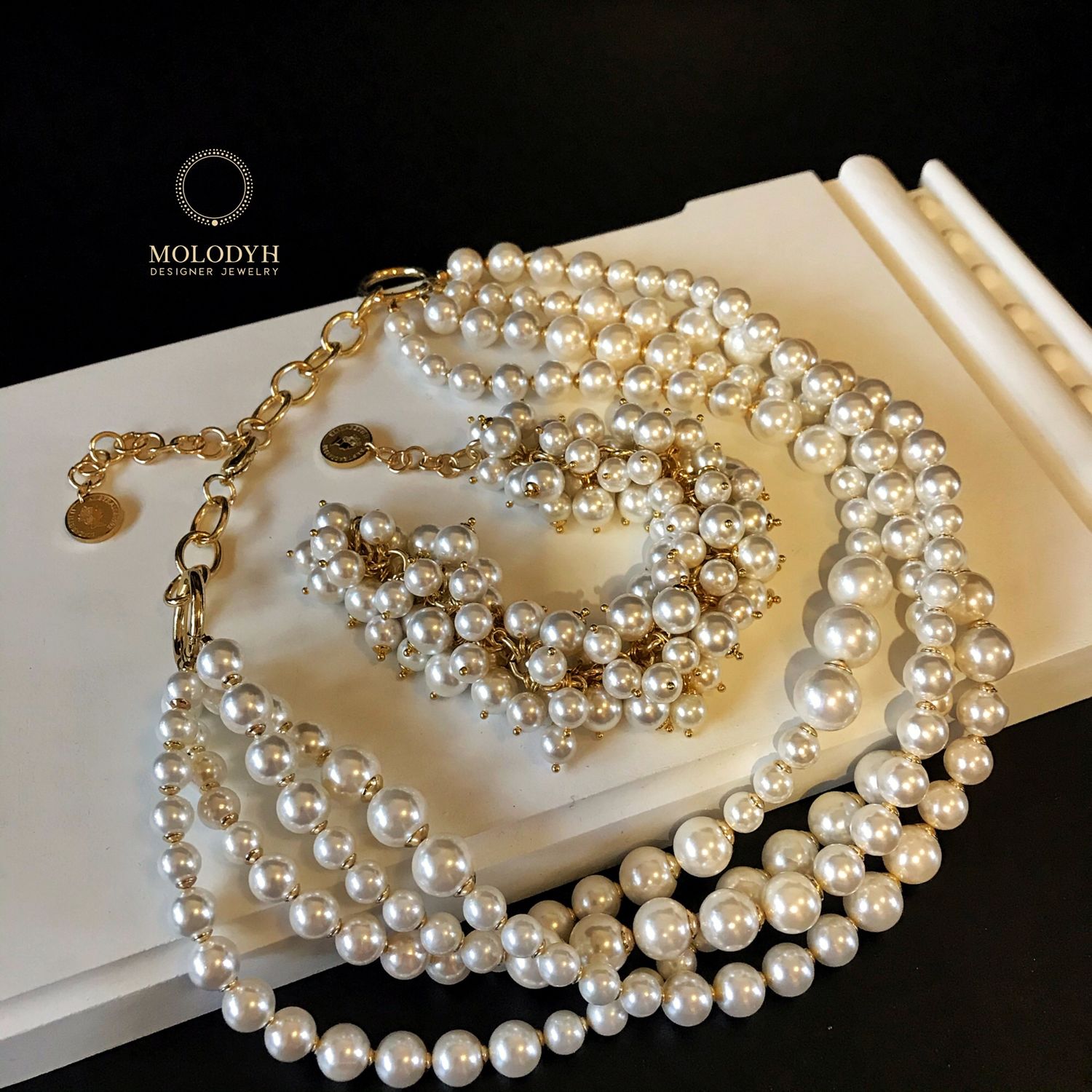 Ожерелье из жемчуга Christian Dior