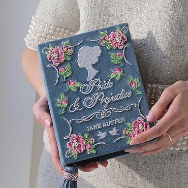 Клатч-книга "Гордость и предубеждение". . Сумки ручной работы - Ярмарка Мастеров Сумки ручной работы. Ярмарка Мастеров - ручная работа Клатч-книга "Гордость и предубеждение". Handmade.