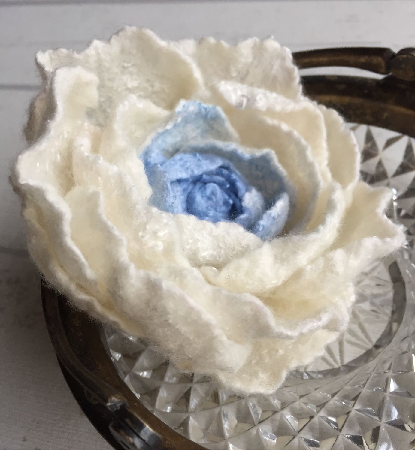 White rose brooch made of wool felted, Brooches, Korolev,  Фото №1