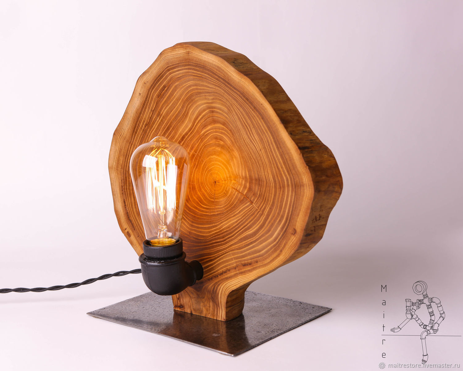 Настольный светильник ЭРА NLEDW-WOOD светодиодный дерево