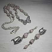 Necklace and earrings with mother-of-pearl and pearls 