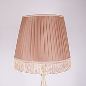 Nim table lamp with embroidery