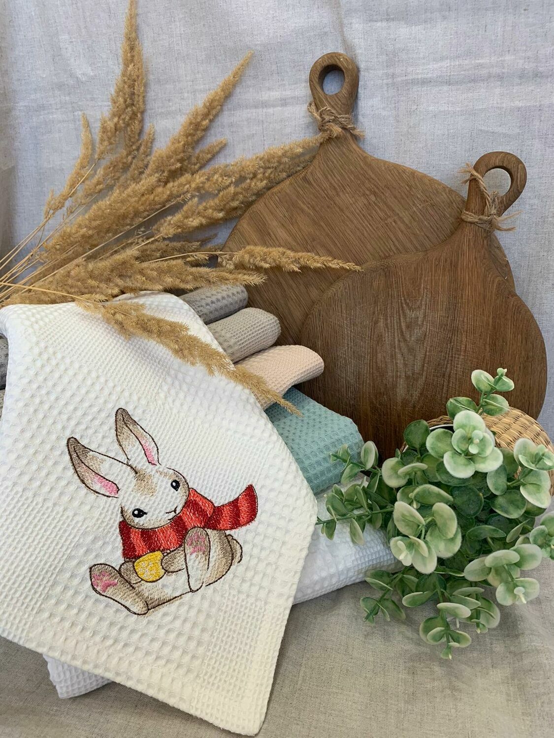 Полотенце вафельное для кухни с машинной вышивкой – заказать на Ярмарке ...