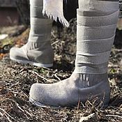 Medieval Leather Knee-high boots with ties